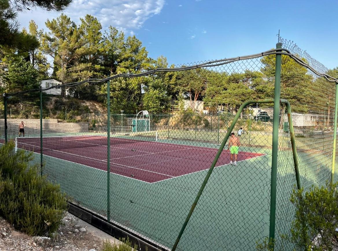 Mobil-Home Dans Camping 4* Saint-Laurent-du-Verdon Εξωτερικό φωτογραφία